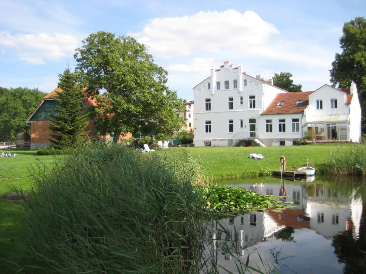 Ferienanlage Gutshaus Gramkow Esterno foto